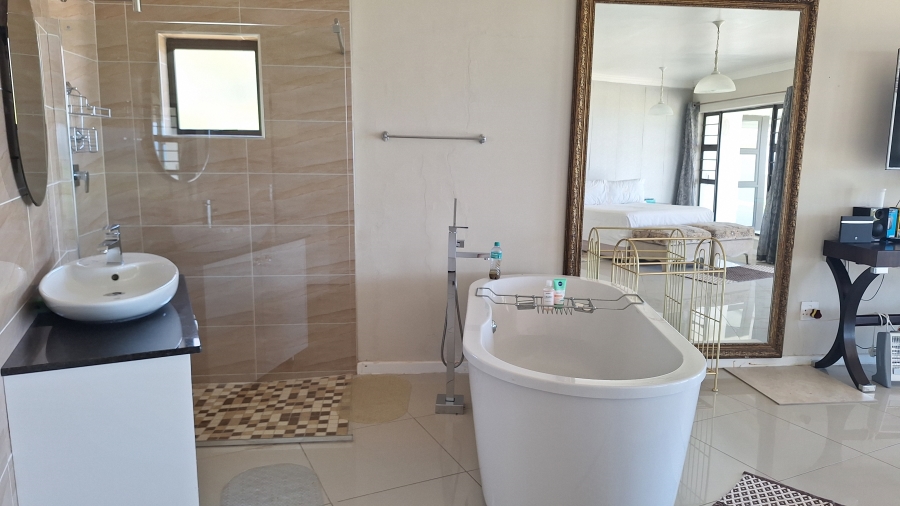 4 Bedroom Property for Sale in Gonubie Eastern Cape